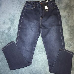 Fashion Nova BRAND NEW Skinny Jeans
